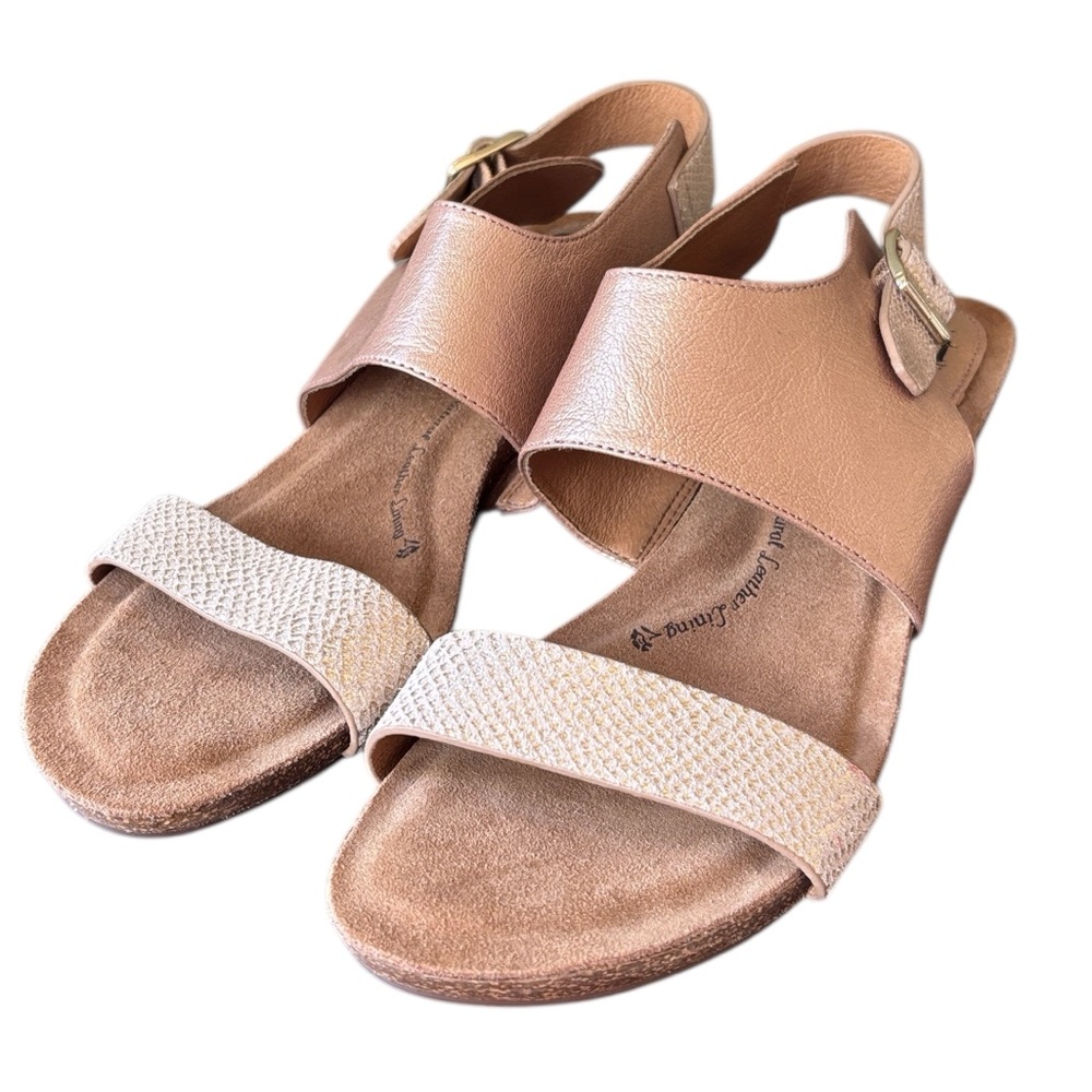 Sofft Vanita Wedge Champagne Gold Leather Wedge Sandals‎ Size 10